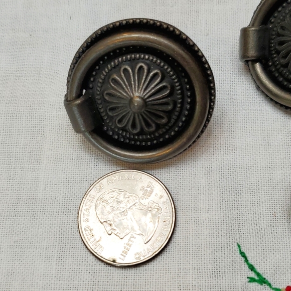 5 Drawer Pull Knobs Metal Ornate Floral Primitive Victorian Farmhouse Rustic - Picture 8 of 16